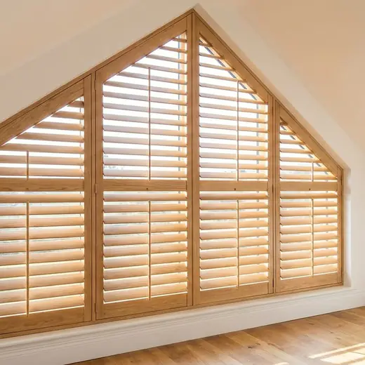 Fixed &amp; shaped timber plantation shutters